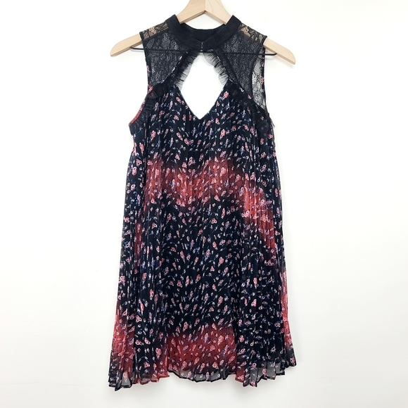 BCBGeneration Women's Floral Babydoll Dress Size S - Picture 2 of 6